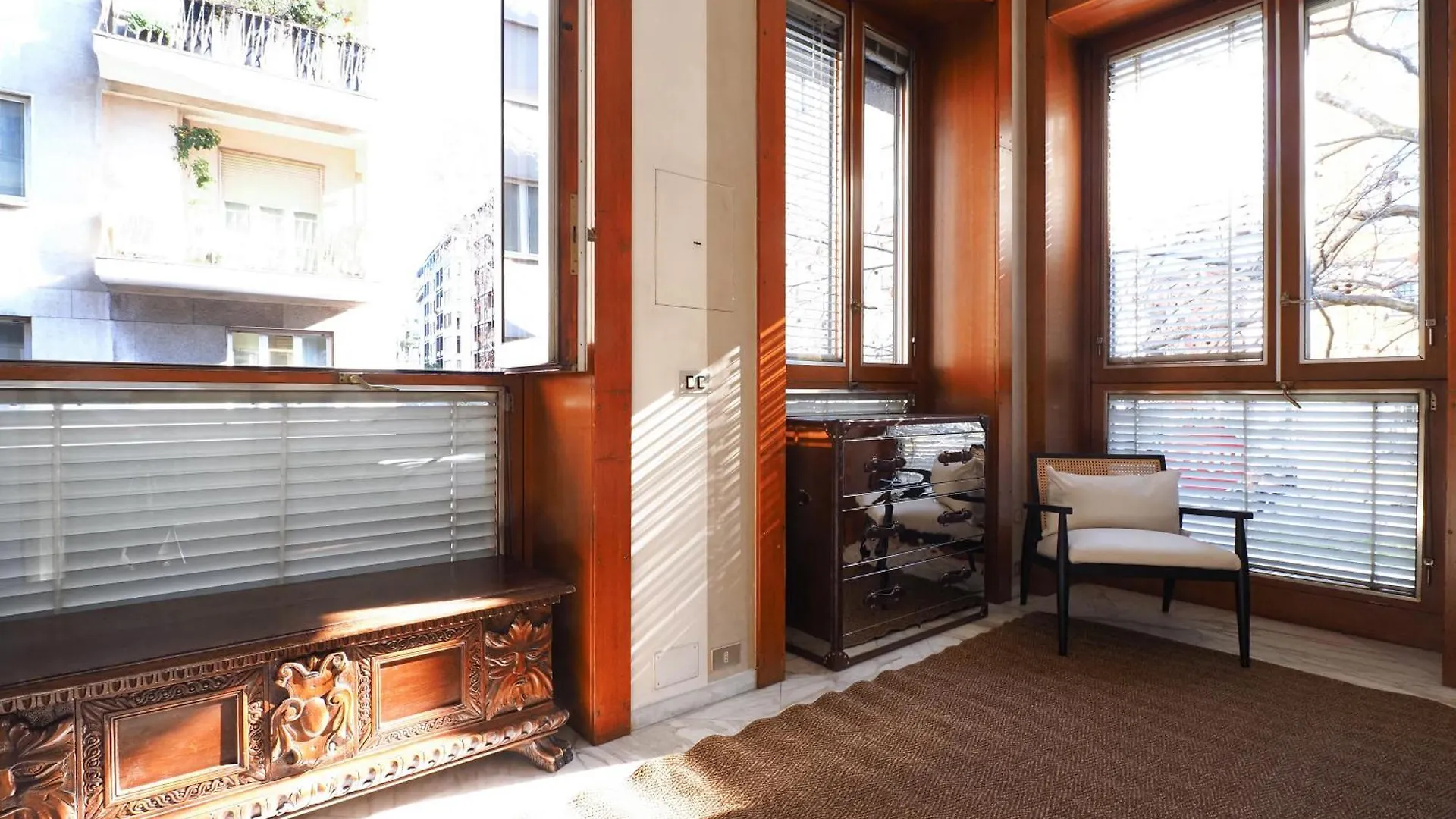 San Babila City Centre Apt Milano 0*,  İtalya