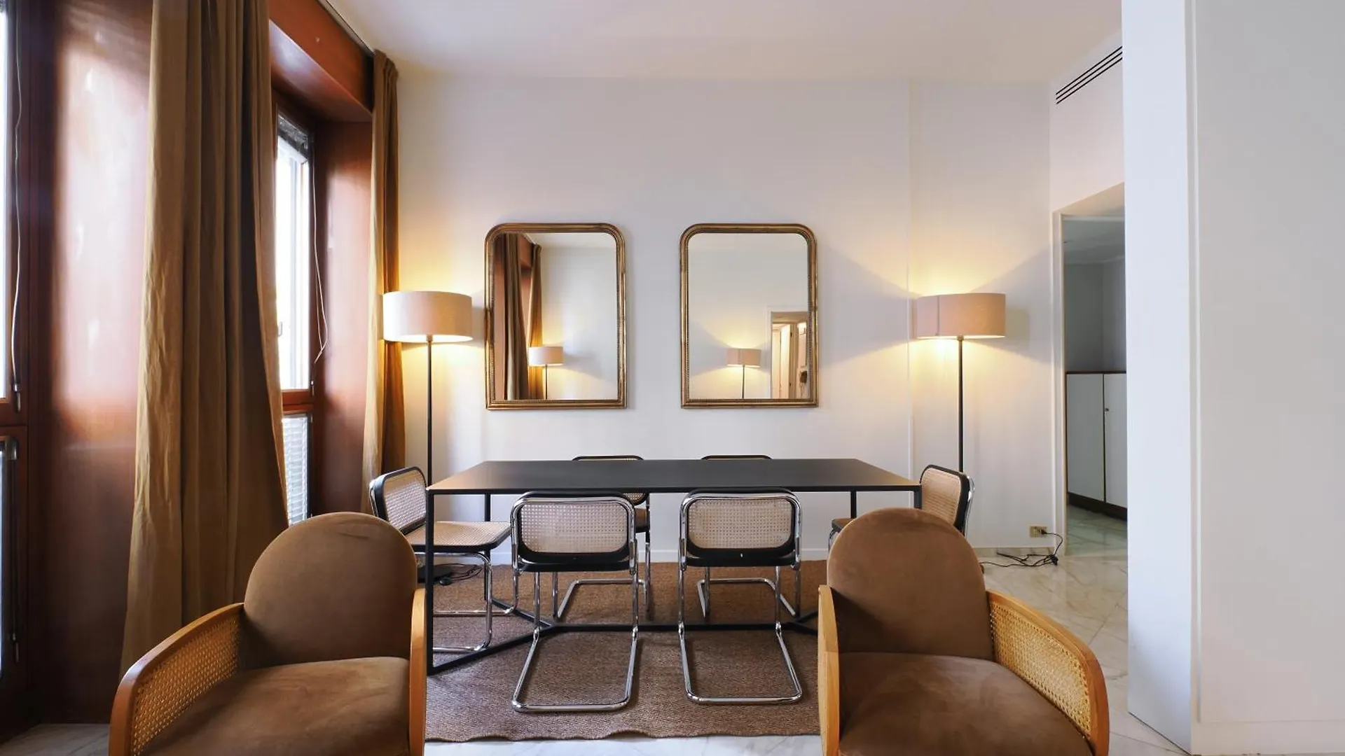 San Babila City Centre Apt Milan