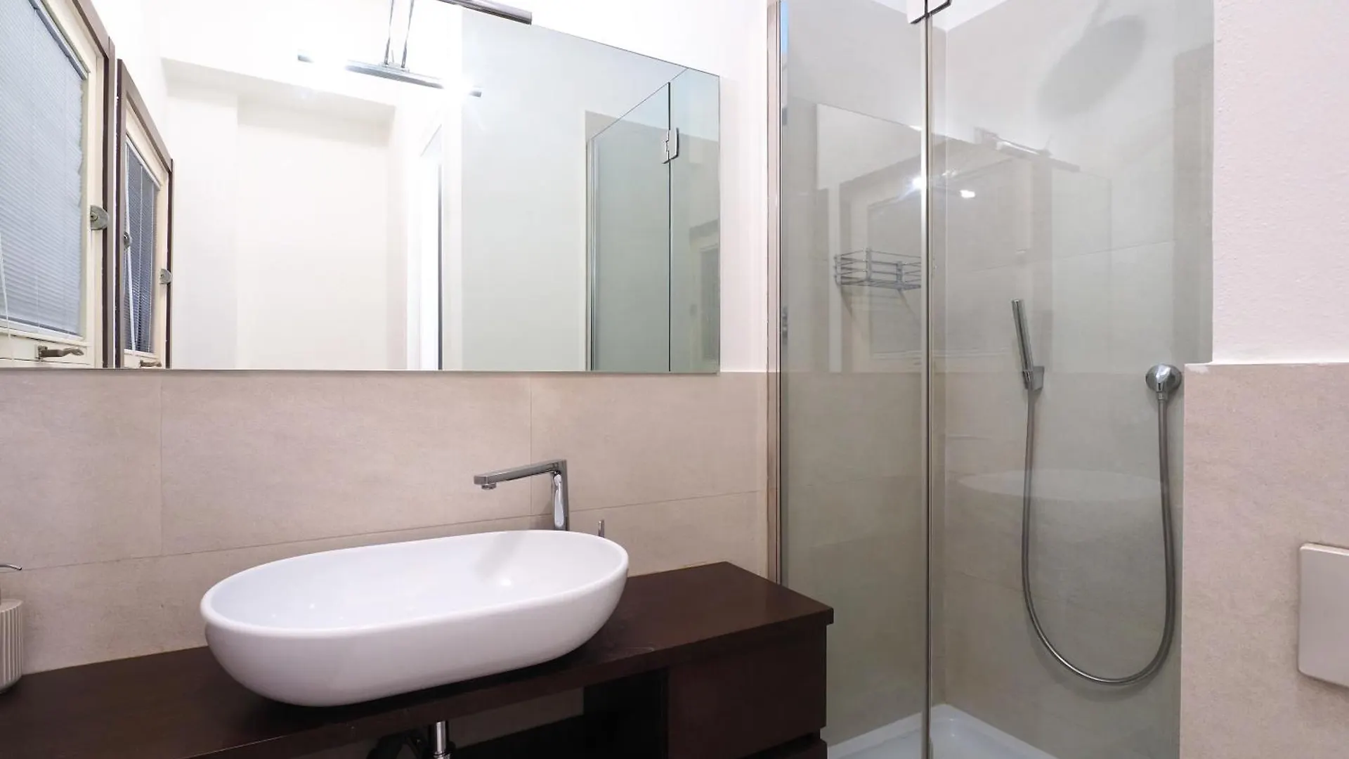 Apartment San Babila City Centre Apt Milan Italy